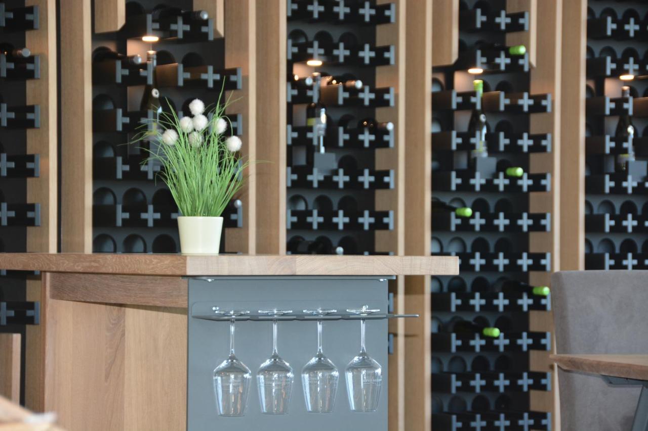 Weingut Bugner Meizelhof Klein-Winternheim Екстериор снимка